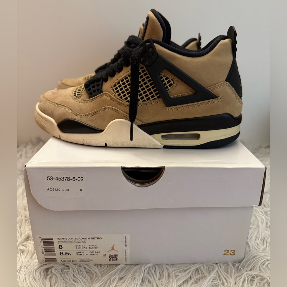 Air Jordan 4 Retro Mushroom